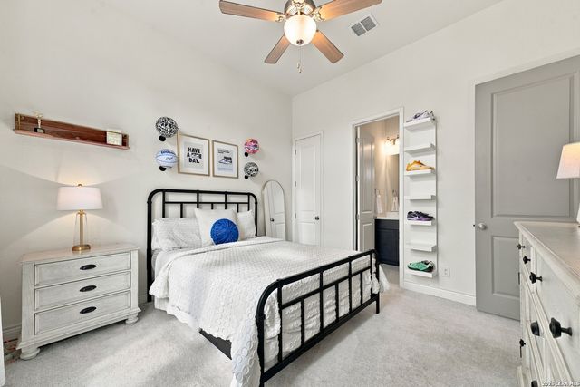 1053 Cadogan Squire, San Antonio, TX 78260