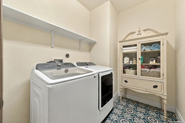 1053 Cadogan Squire, San Antonio, TX 78260