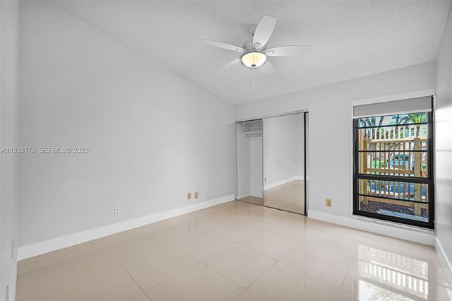 1261 NW 122nd Ter 1261, Pembroke Pines, FL 33026