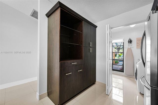 1261 NW 122nd Ter 1261, Pembroke Pines, FL 33026