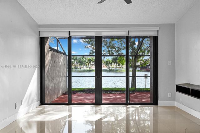 1261 NW 122nd Ter 1261, Pembroke Pines, FL 33026