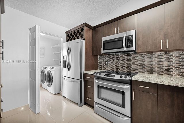 1261 NW 122nd Ter 1261, Pembroke Pines, FL 33026