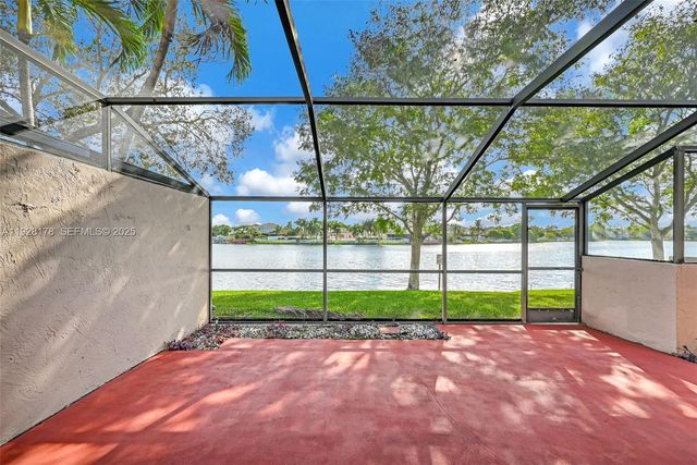 1261 NW 122nd Ter 1261, Pembroke Pines, FL 33026