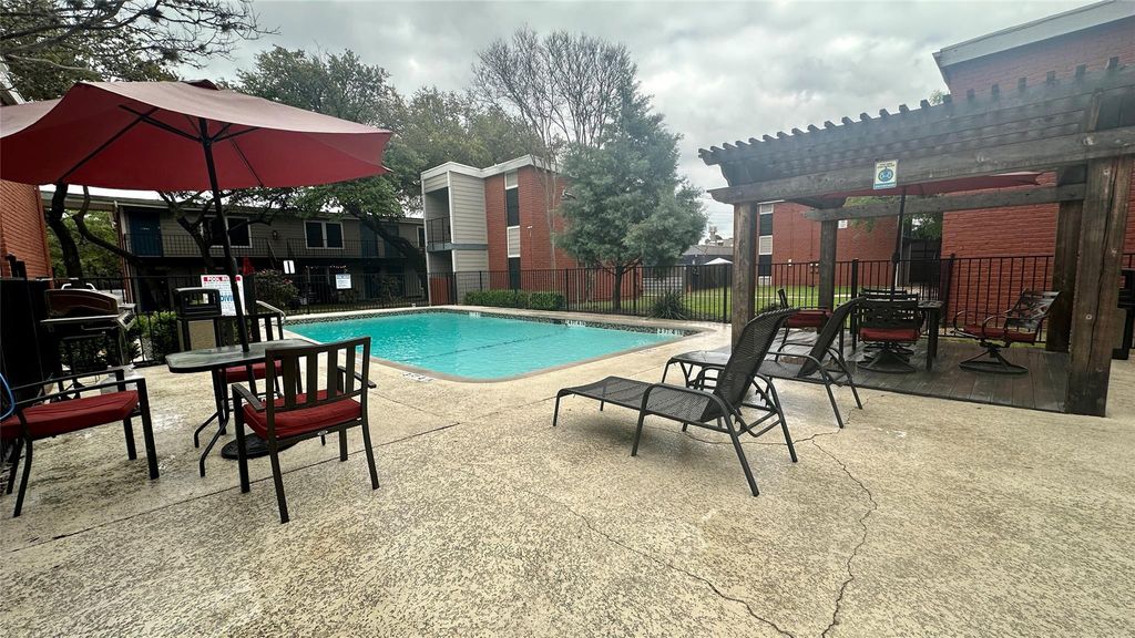 5426 Menchaca RD 203, Austin, TX 78745