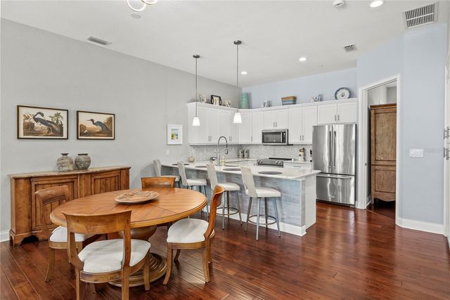 431 NOKOMIS AVENUE S 314, Venice, FL 34285