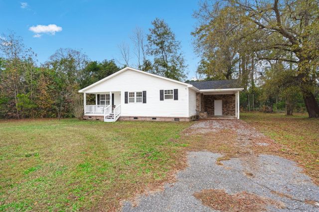 121 Franklin Street, Holly Hill, SC 29059