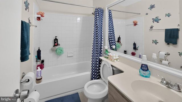 13100 N POINT LN, Laurel, MD 20708