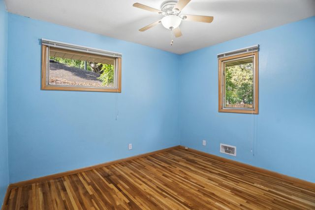 4041 Jersey Avenue N, Crystal, MN 55427