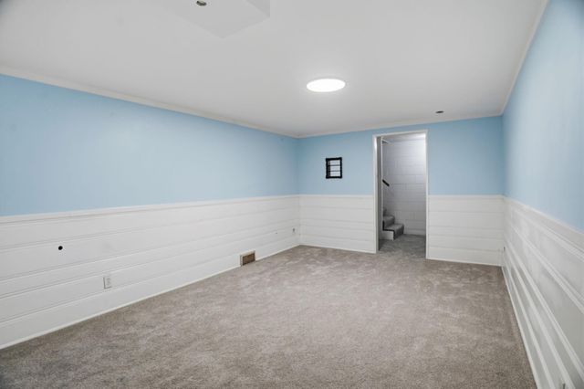 4041 Jersey Avenue N, Crystal, MN 55427