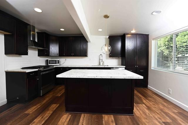 1860 Alessandro Trail, Vista, CA 92084