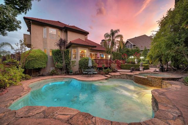 100 Hinkle Ct, Folsom, CA 95630