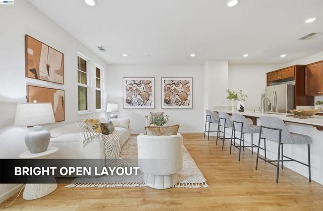 1021 1021 Onofrio Ln Unit 3, San Jose, CA 95131