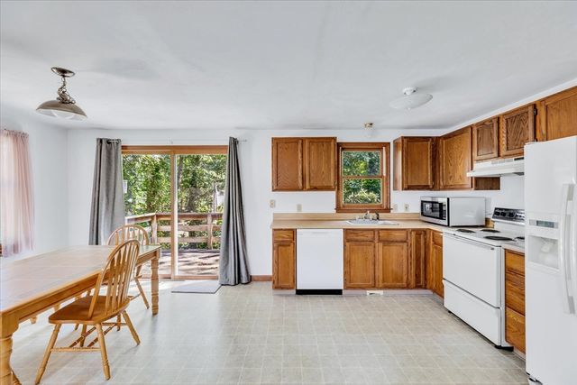 26 Richard Rd, Yarmouth, MA 02675