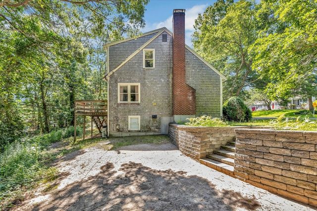 26 Richard Rd, Yarmouth, MA 02675
