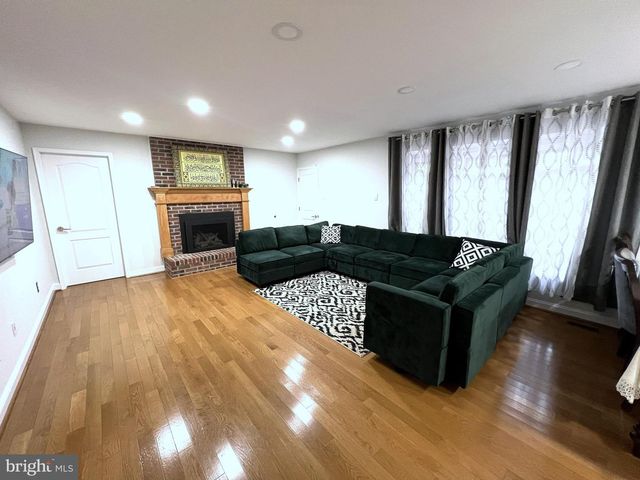 255 PINTAIL CT, Langhorne, PA 19047