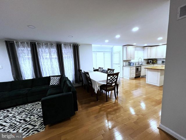 255 PINTAIL CT, Langhorne, PA 19047