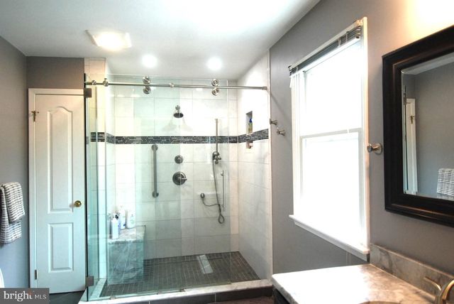 255 PINTAIL CT, Langhorne, PA 19047