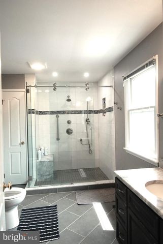255 PINTAIL CT, Langhorne, PA 19047