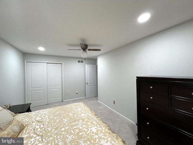 255 PINTAIL CT, Langhorne, PA 19047