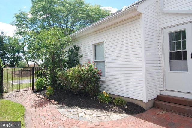 255 PINTAIL CT, Langhorne, PA 19047