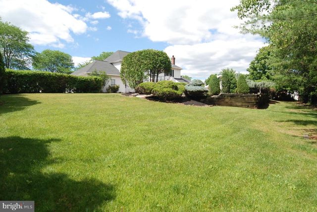 255 PINTAIL CT, Langhorne, PA 19047