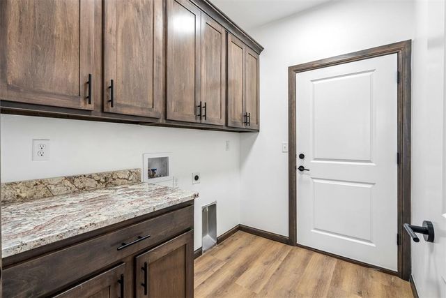 209 NW Pine Avenue, Cache, OK 73527