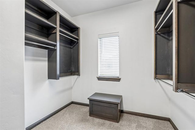 209 NW Pine Avenue, Cache, OK 73527
