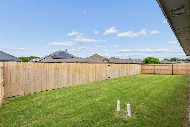 209 NW Pine Avenue, Cache, OK 73527