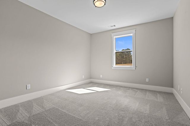 1305 S Pinot Road, Duncan, SC 29334