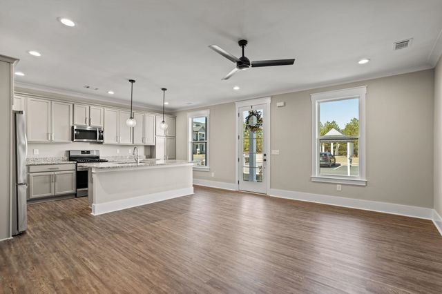 1305 S Pinot Road, Duncan, SC 29334