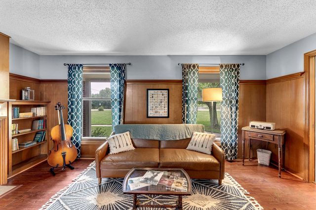 319 Greenridge Drive Nw, City Of Walker, MI 49544