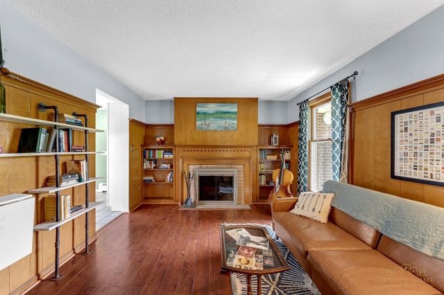 319 Greenridge Drive Nw, City Of Walker, MI 49544