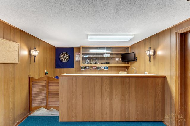 319 Greenridge Drive Nw, City Of Walker, MI 49544