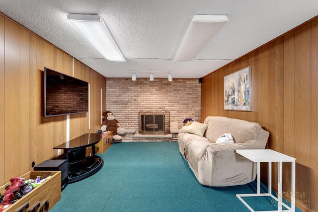 319 Greenridge Drive Nw, City Of Walker, MI 49544