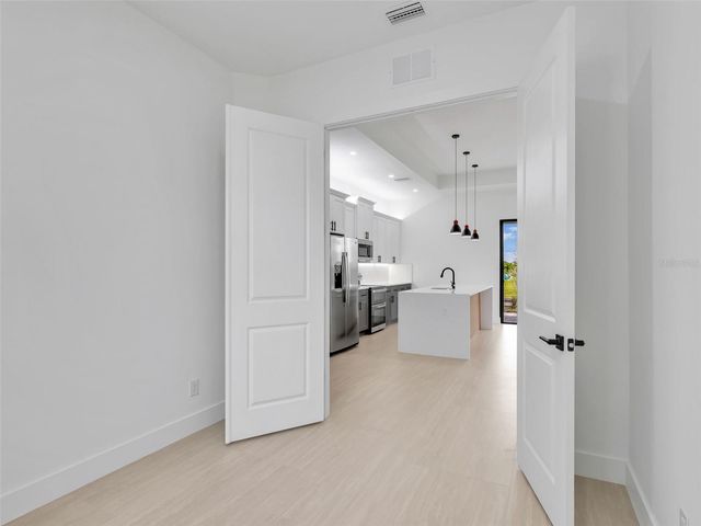 2001 NW 17TH PLACE, Cape Coral, FL 33993