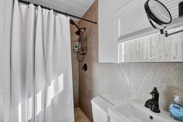 404 S M Street 1a, Lake Worth Beach, FL 33460