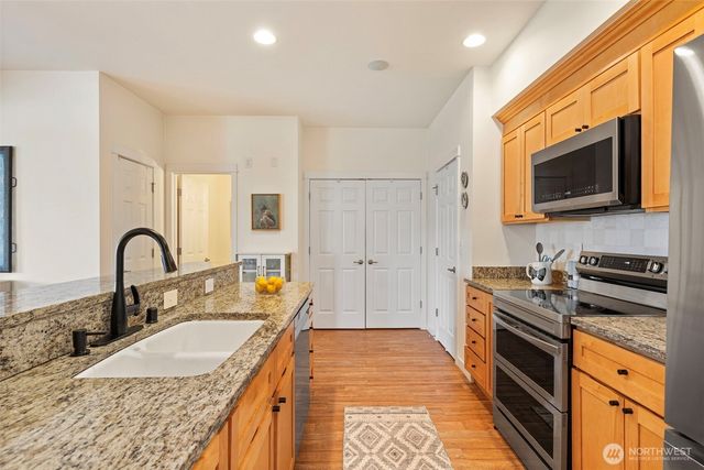 19431 Willet Lane NE, Poulsbo, WA 98370