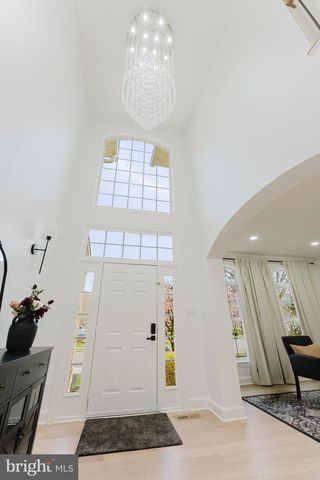 4318 CHANCERY PARK DR, Fairfax, VA 22030