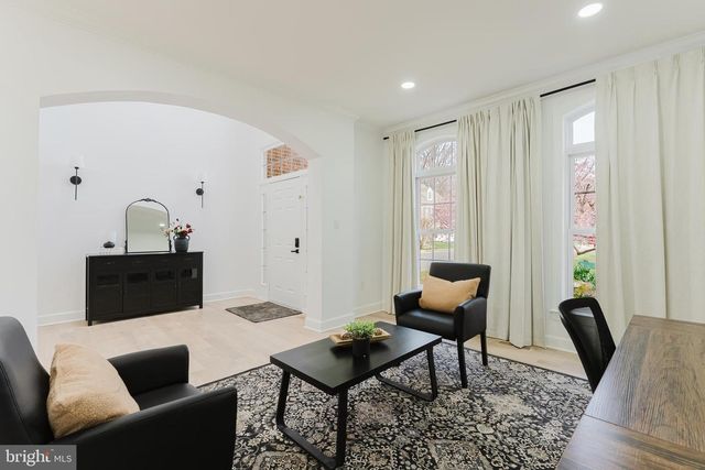 4318 CHANCERY PARK DR, Fairfax, VA 22030