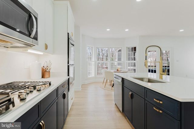 4318 CHANCERY PARK DR, Fairfax, VA 22030