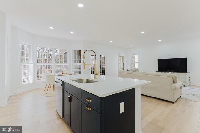 4318 CHANCERY PARK DR, Fairfax, VA 22030