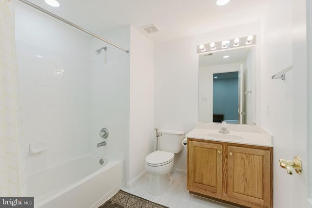 4318 CHANCERY PARK DR, Fairfax, VA 22030