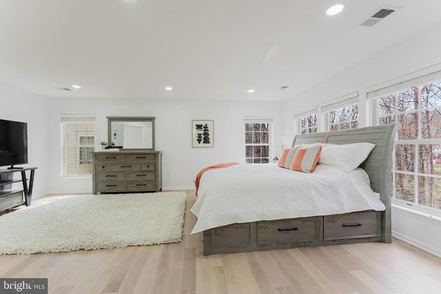 4318 CHANCERY PARK DR, Fairfax, VA 22030