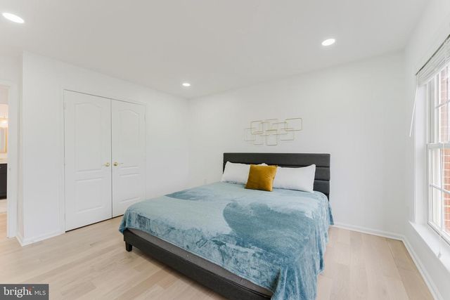 4318 CHANCERY PARK DR, Fairfax, VA 22030