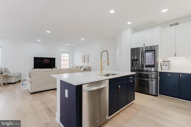 4318 CHANCERY PARK DR, Fairfax, VA 22030