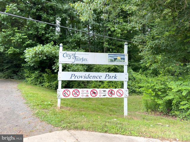 4318 CHANCERY PARK DR, Fairfax, VA 22030