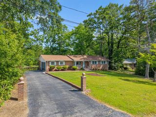 307 Pine Lake Court, Spartanburg, SC 29301
