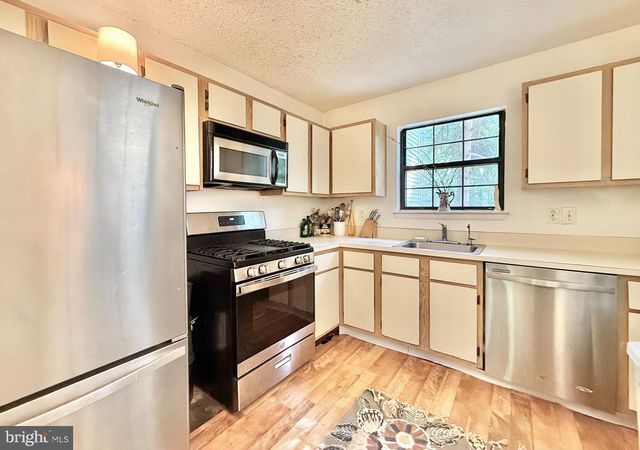 126 WHISPERING OAKS WAY, Jackson, NJ 08527
