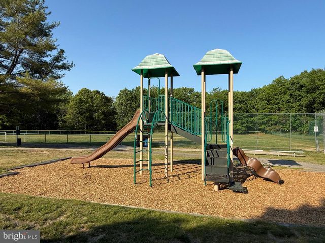 126 WHISPERING OAKS WAY, Jackson, NJ 08527
