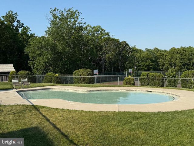 126 WHISPERING OAKS WAY, Jackson, NJ 08527